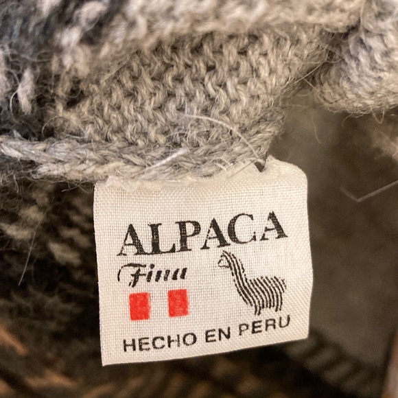 Gray Patterned Women's Poncho with Fringe - Picture 3 of 9